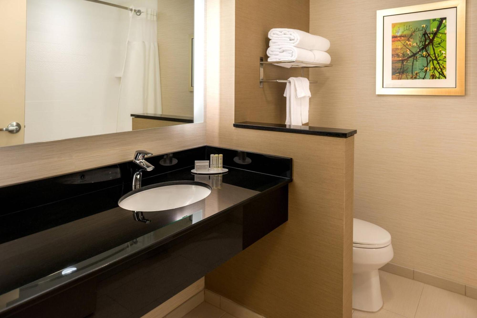 Fairfield Inn & Suites By Marriott Orlando East/Ucf Area Alafaya Exterior photo