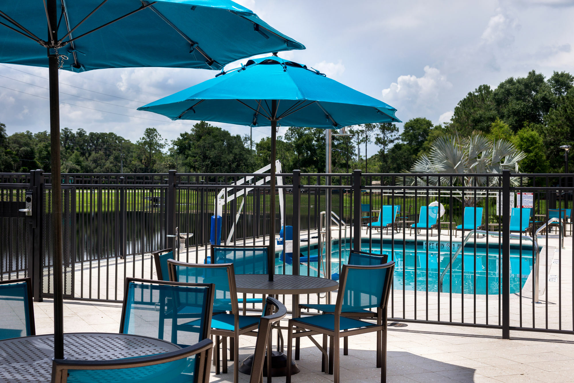 Fairfield Inn & Suites By Marriott Orlando East/Ucf Area Alafaya Exterior photo